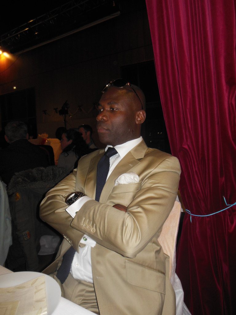 Rencontre avec Hermann Wekamona, auteur de  » Nkânda « 